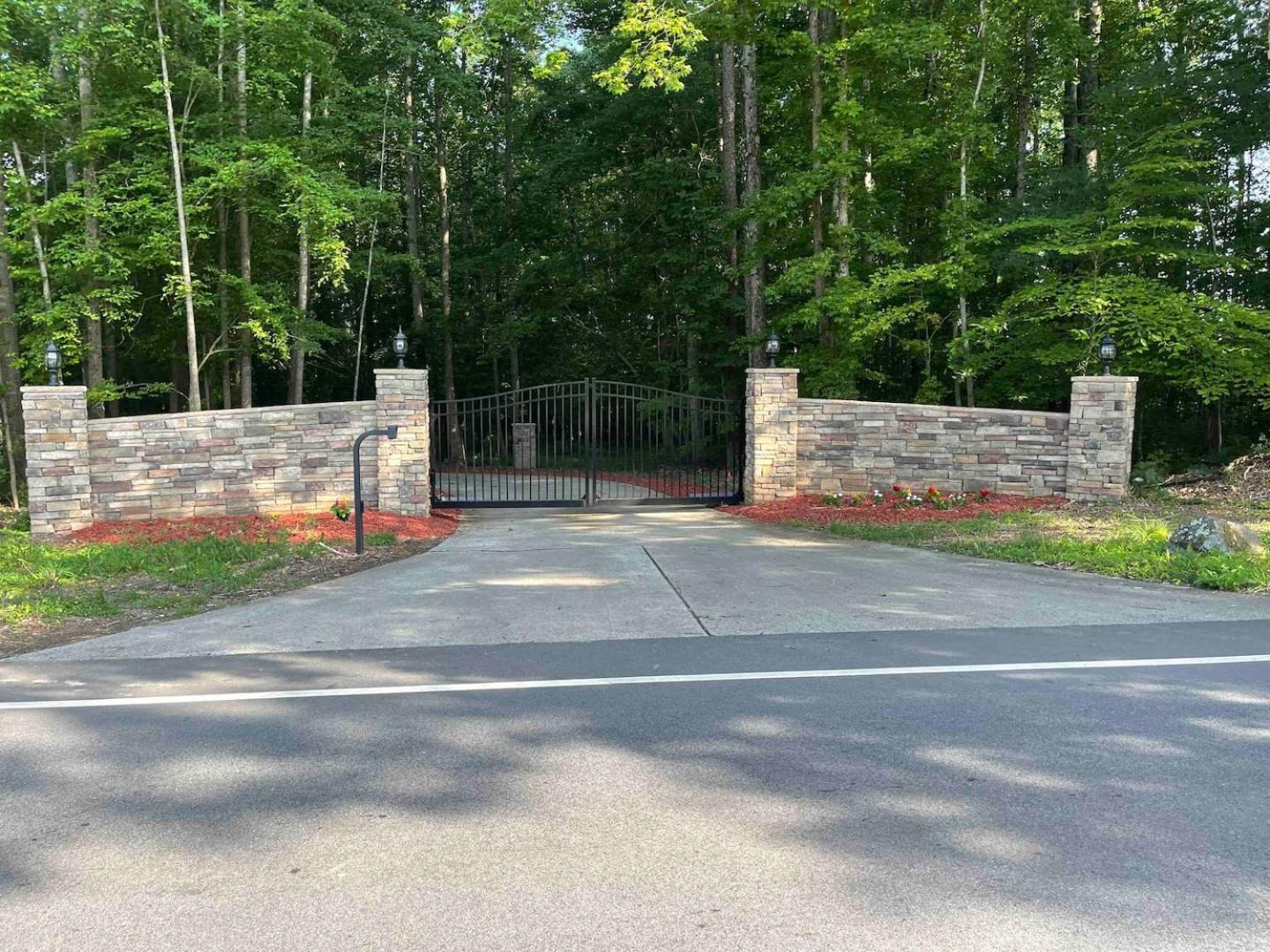 Whisper Chateau Weddings Reunions Groups 75 Plus Greensboro Exterior photo