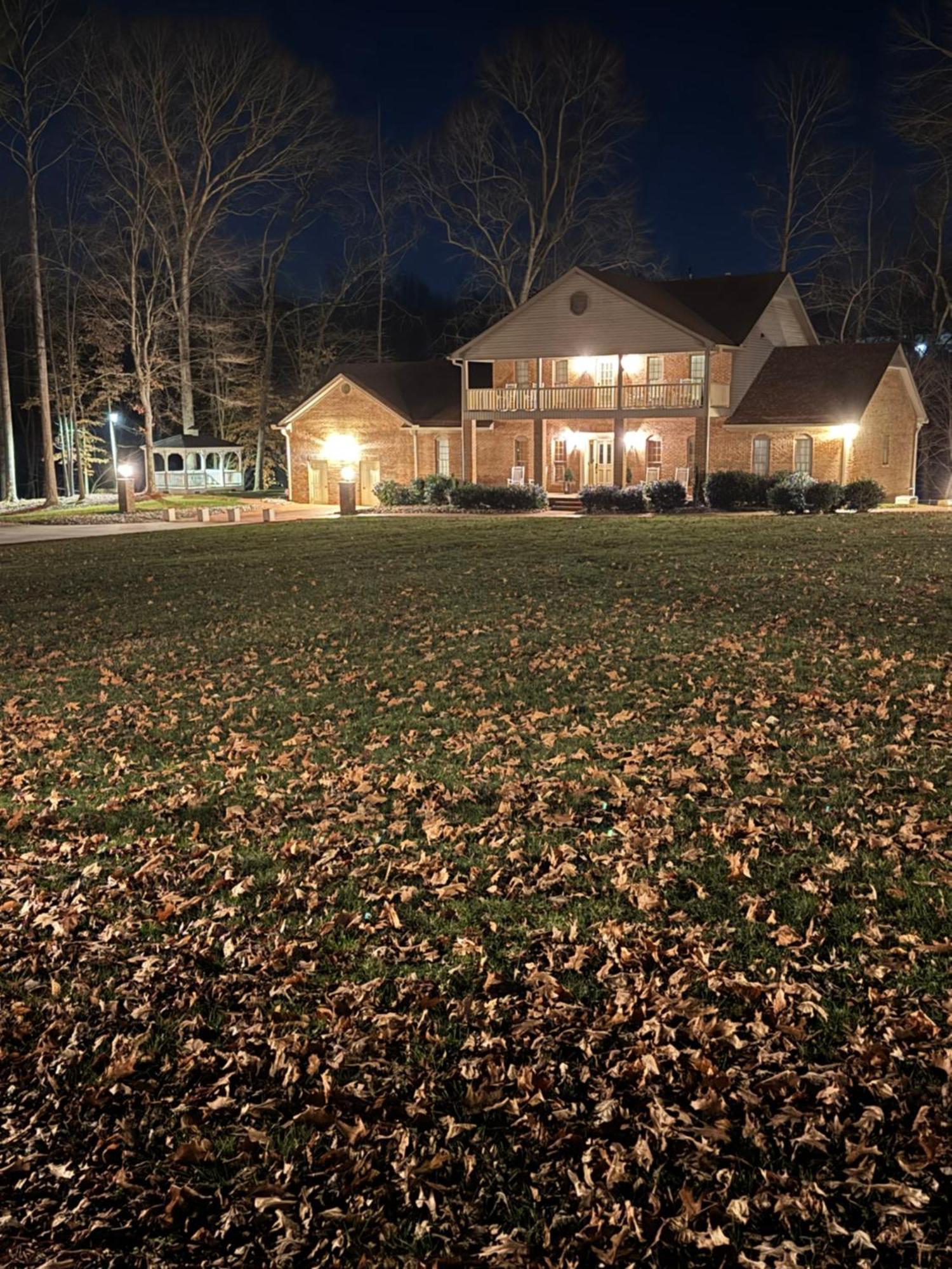 Whisper Chateau Weddings Reunions Groups 75 Plus Greensboro Exterior photo